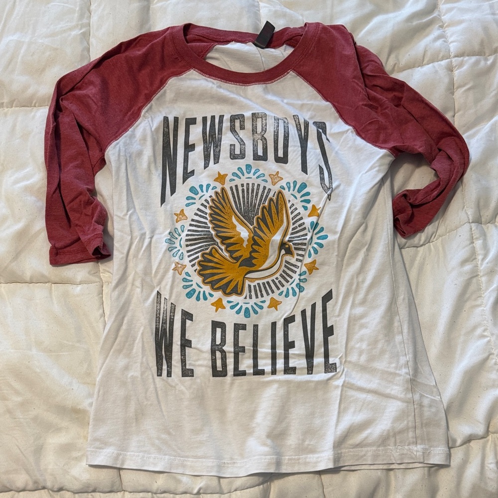 Vintage Newsboys baseball tee M